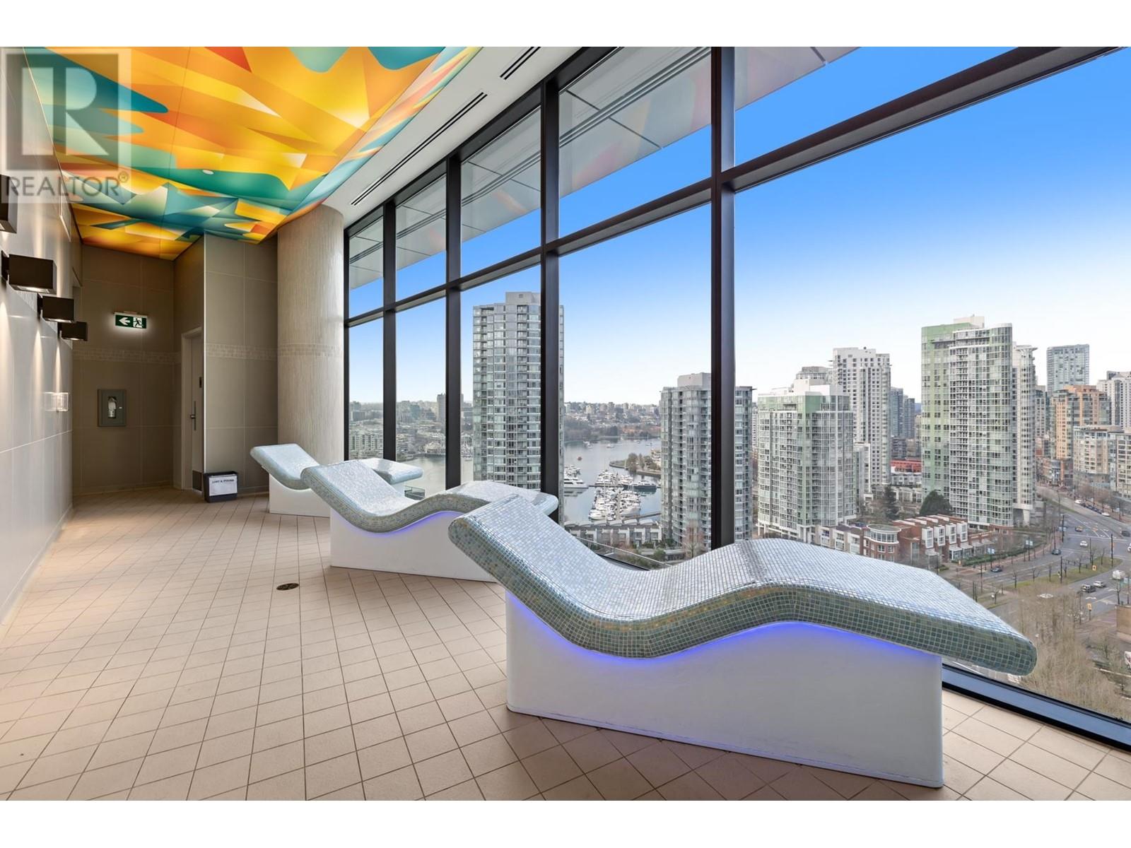 Listing Picture 31 of 40 : 688 87 NELSON STREET, Vancouver / 溫哥華 - 魯藝地產 Yvonne Lu Group - MLS Medallion Club Member