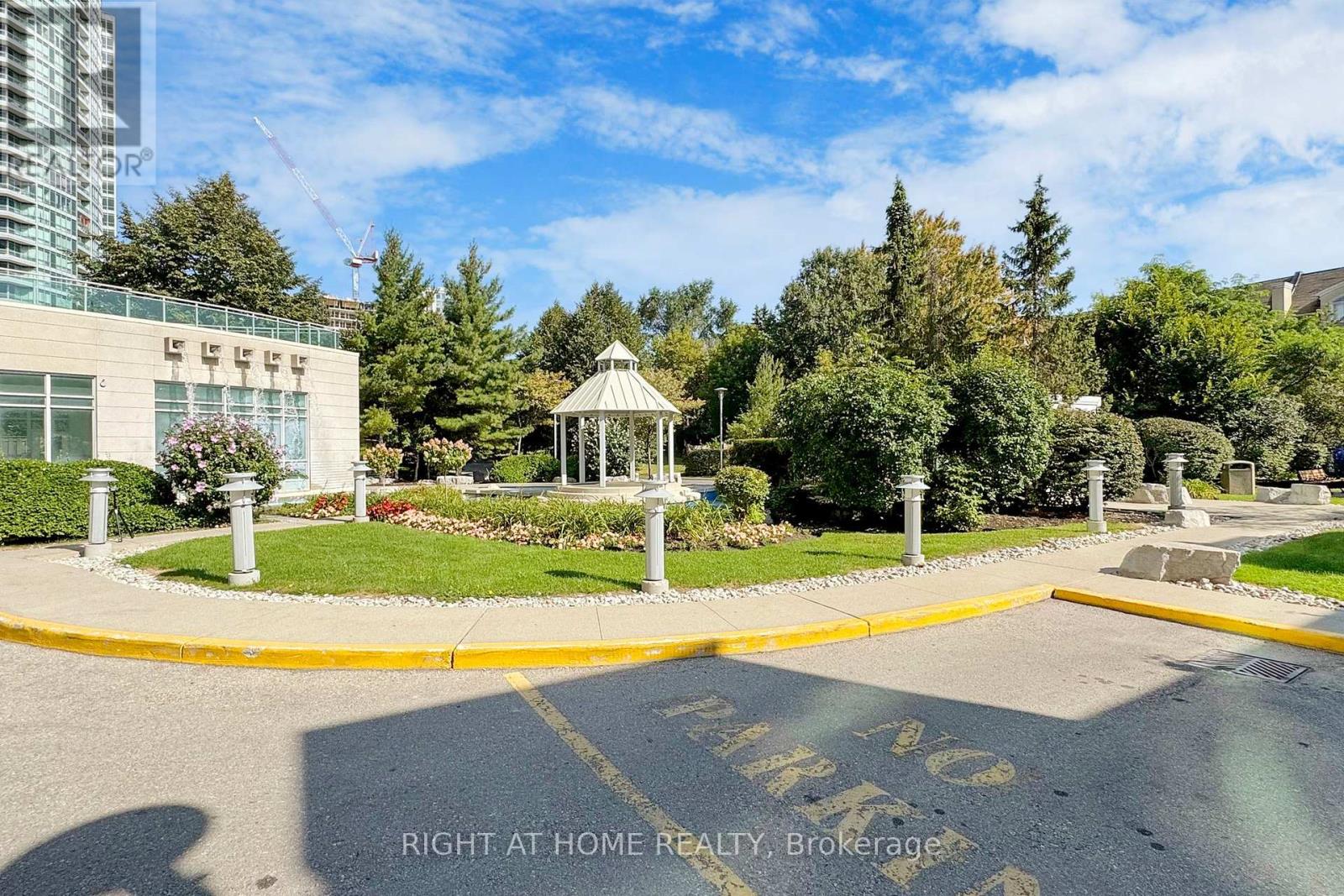 1612 - 60 Byng Avenue, Toronto, Ontario  M2N 4K3 - Photo 37 - C12100048