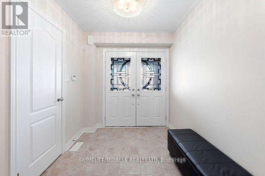 1268 Salmers Drive, Oshawa, Ontario  L1K 0R6 - Photo 3 - E12100080