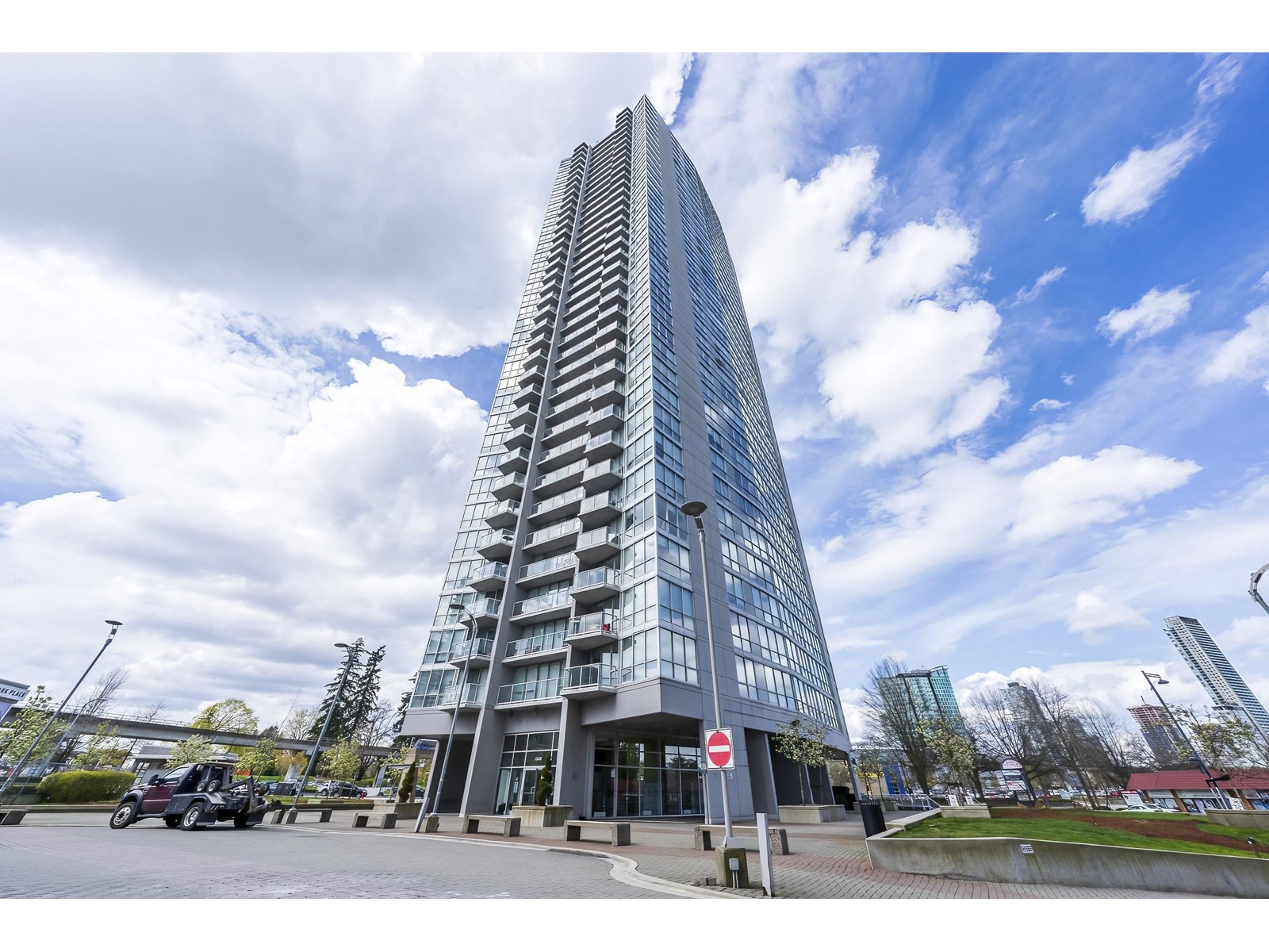 410 13618 100 AVENUE, surrey, British Columbia