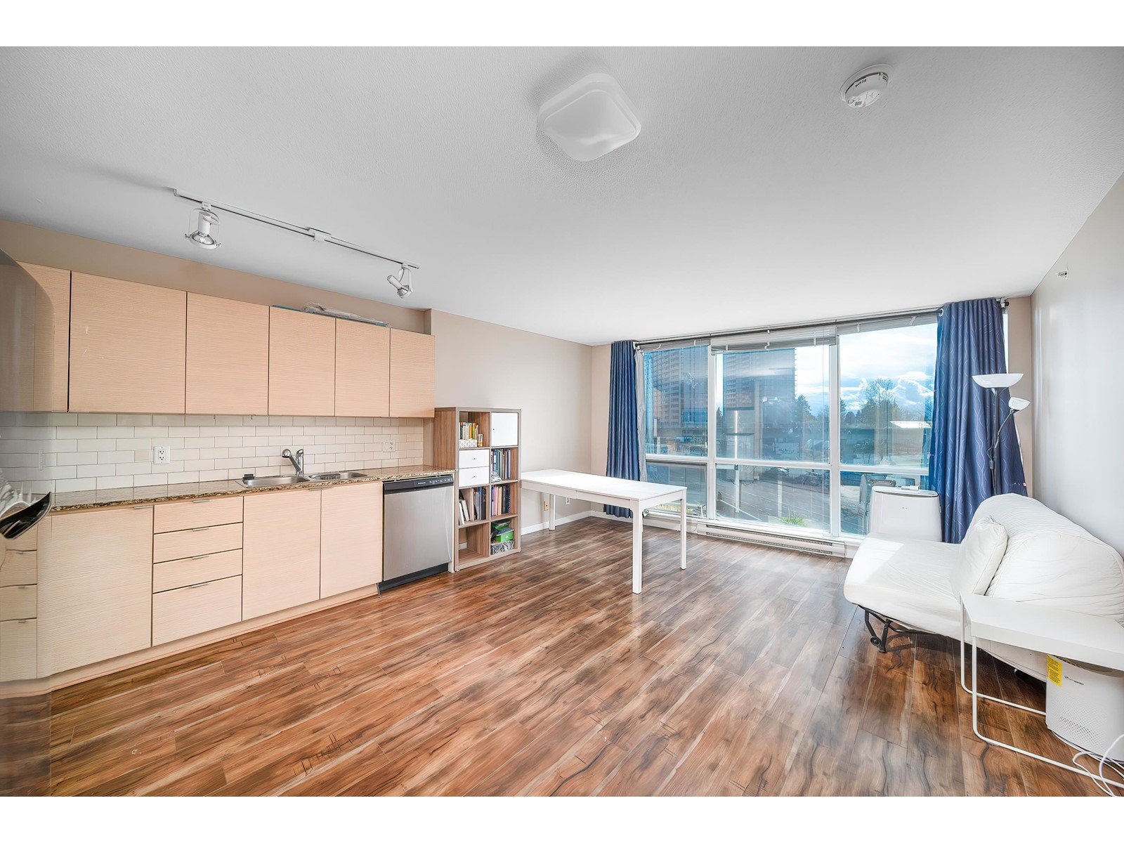 410 13618 100 Avenue, Surrey, British Columbia  V3T 0A8 - Photo 5 - R2993870