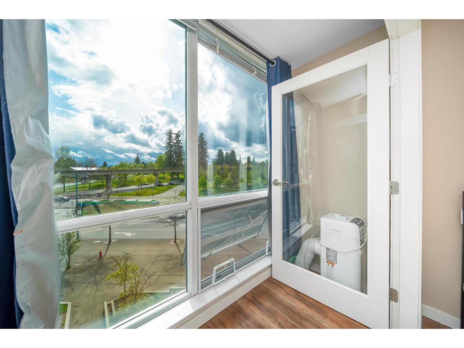410 13618 100 Avenue, Surrey, British Columbia  V3T 0A8 - Photo 15 - R2993870