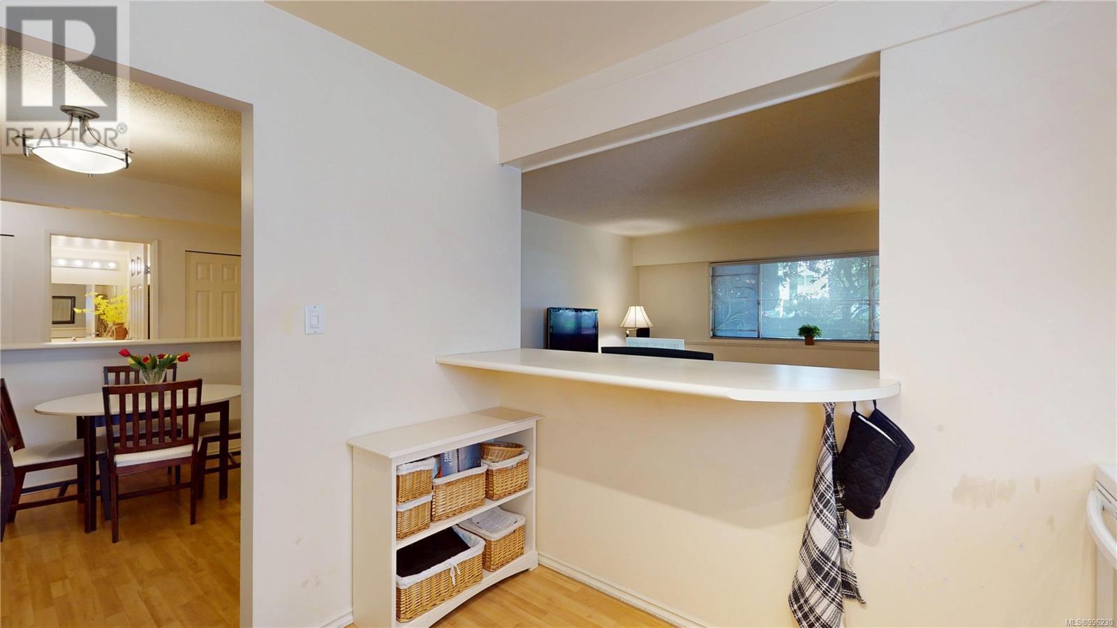 103 924 Cook St, Victoria, British Columbia  V8Z 3Z3 - Photo 14 - 996230