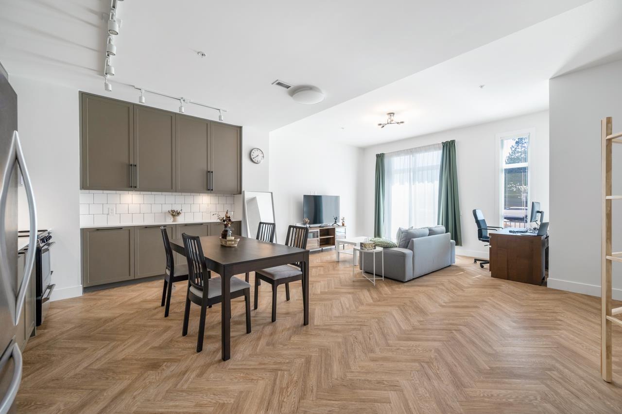 117 13929 105 Boulevard, Surrey, British Columbia  V3T 0R5 - Photo 4 - R2993543