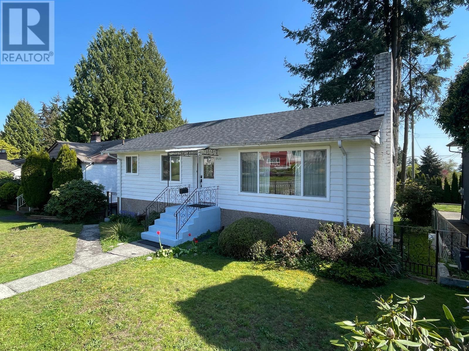 Property at 6430 PORTLAND STREET image 1