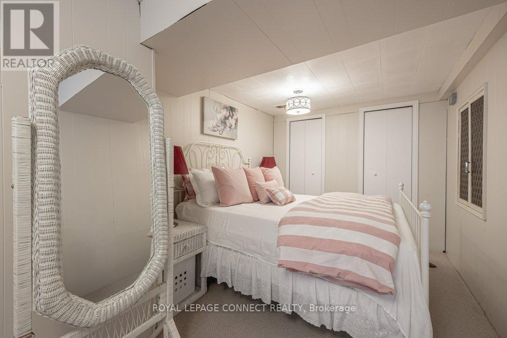 2 Ailsa Craig Court, Toronto, Ontario  M2R 2B8 - Photo 24 - C12100057