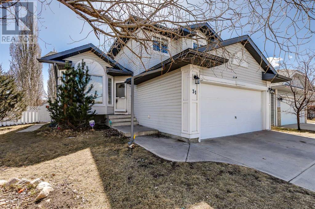 31 Willowbrook Gate Nw, Airdrie, Alberta  T4B 2J9 - Photo 2 - A2212428