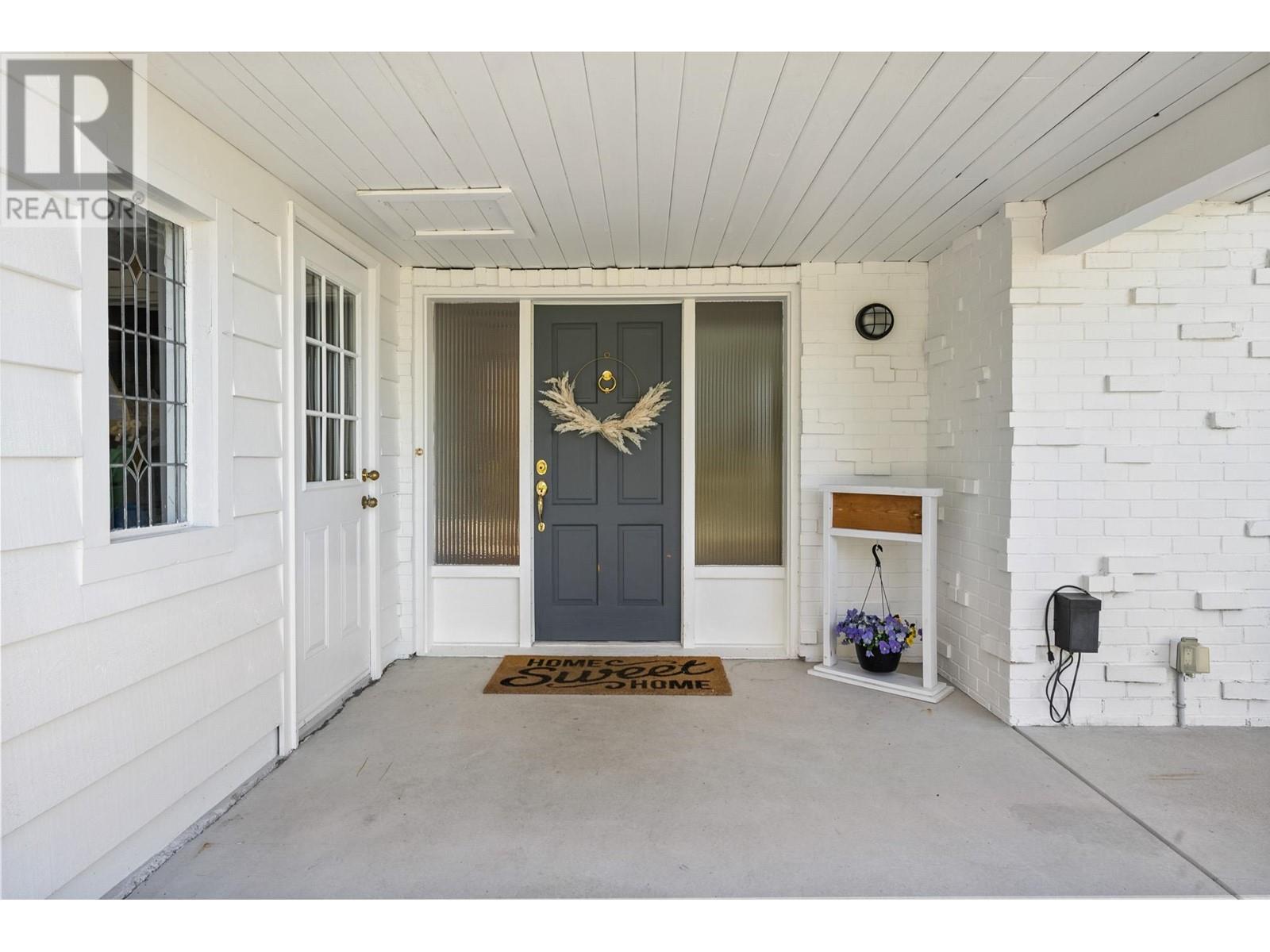 1017 Walalee Drive, Delta, British Columbia  V4M 2L9 - Photo 4 - R2985232