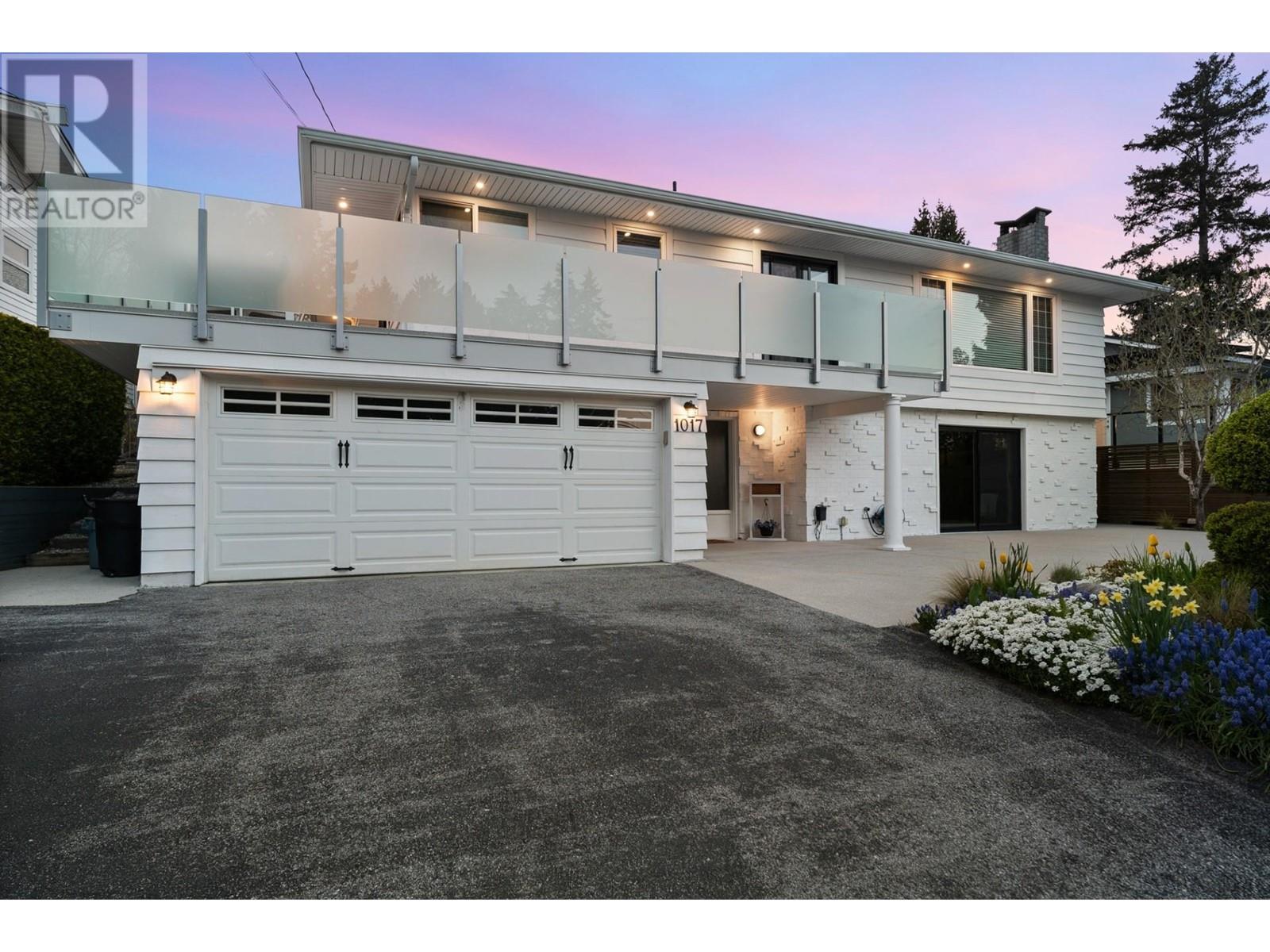 1017 Walalee Drive, Delta, British Columbia  V4M 2L9 - Photo 2 - R2985232