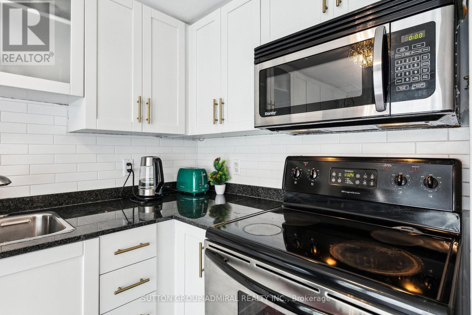 435 - 34 Western Battery Road, Toronto, Ontario  M6K 3N9 - Photo 21 - C12100111