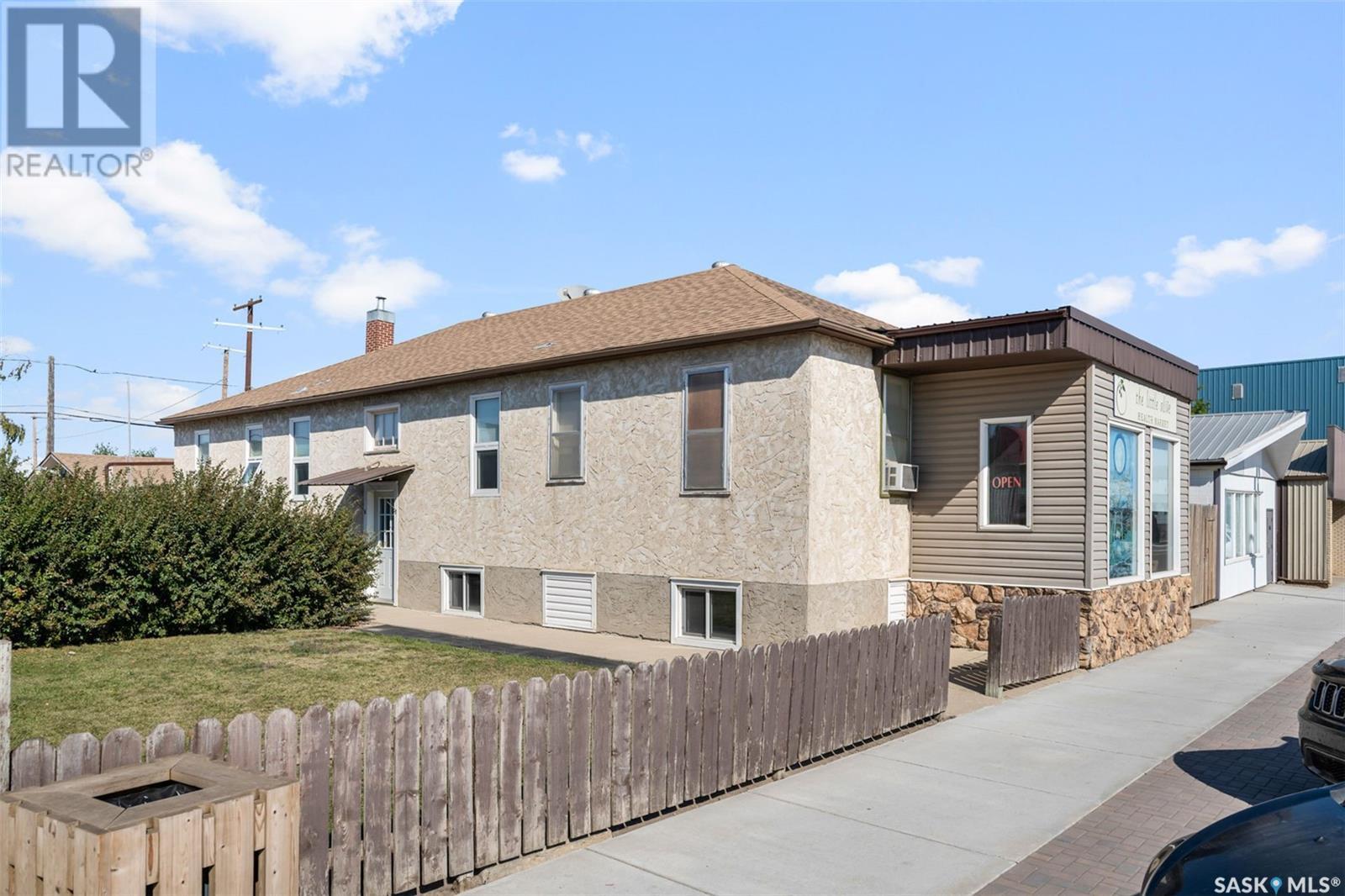 103 Main Street, Watrous, Saskatchewan  S0K 4T0 - Photo 2 - SK003392
