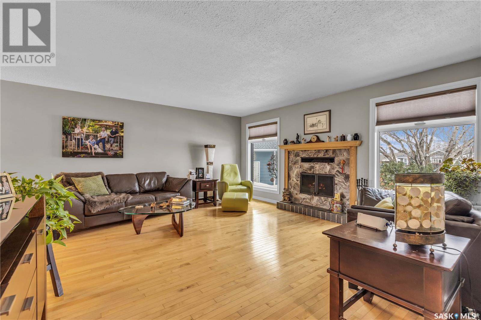 Property at 10616 Bennett CRESCENT image 3