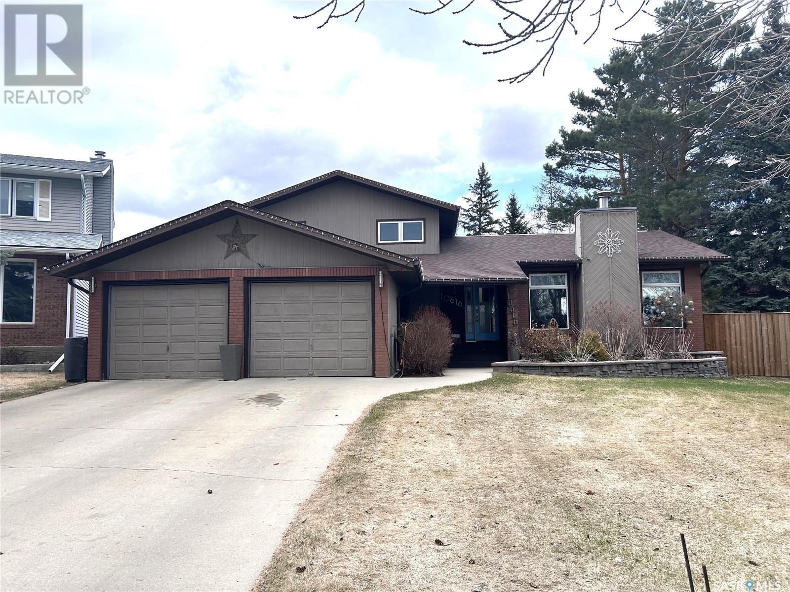 Property at 10616 Bennett CRESCENT image 1