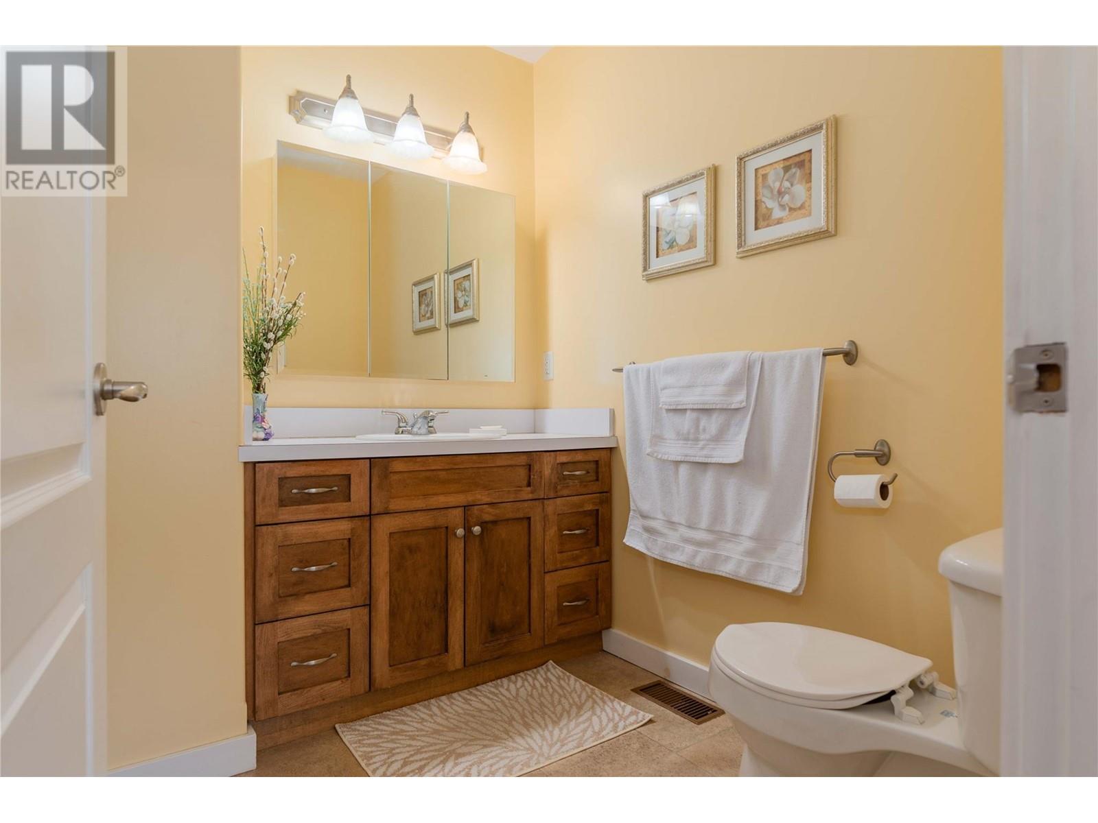 Property at 1214 Heather Place image 5