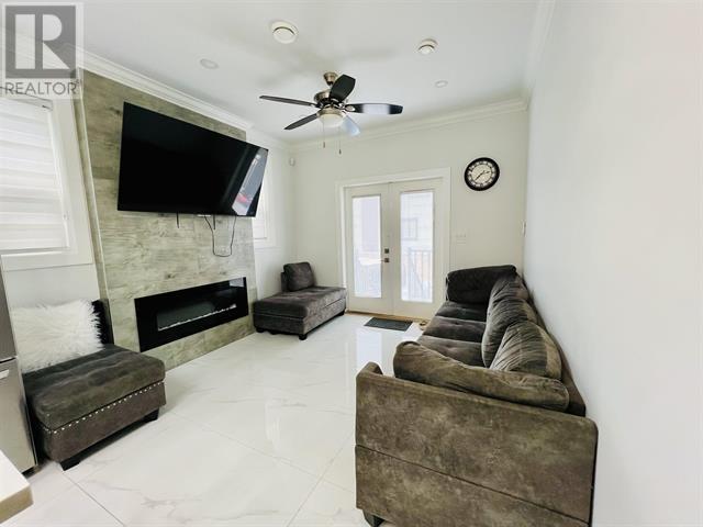1006 Salter Street, New Westminster, British Columbia  V3M 5A6 - Photo 9 - R2993758