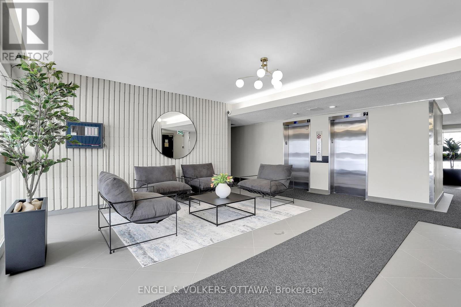 1601 - 2935 Richmond Road, Ottawa, Ontario  K2B 8C9 - Photo 3 - X12100149