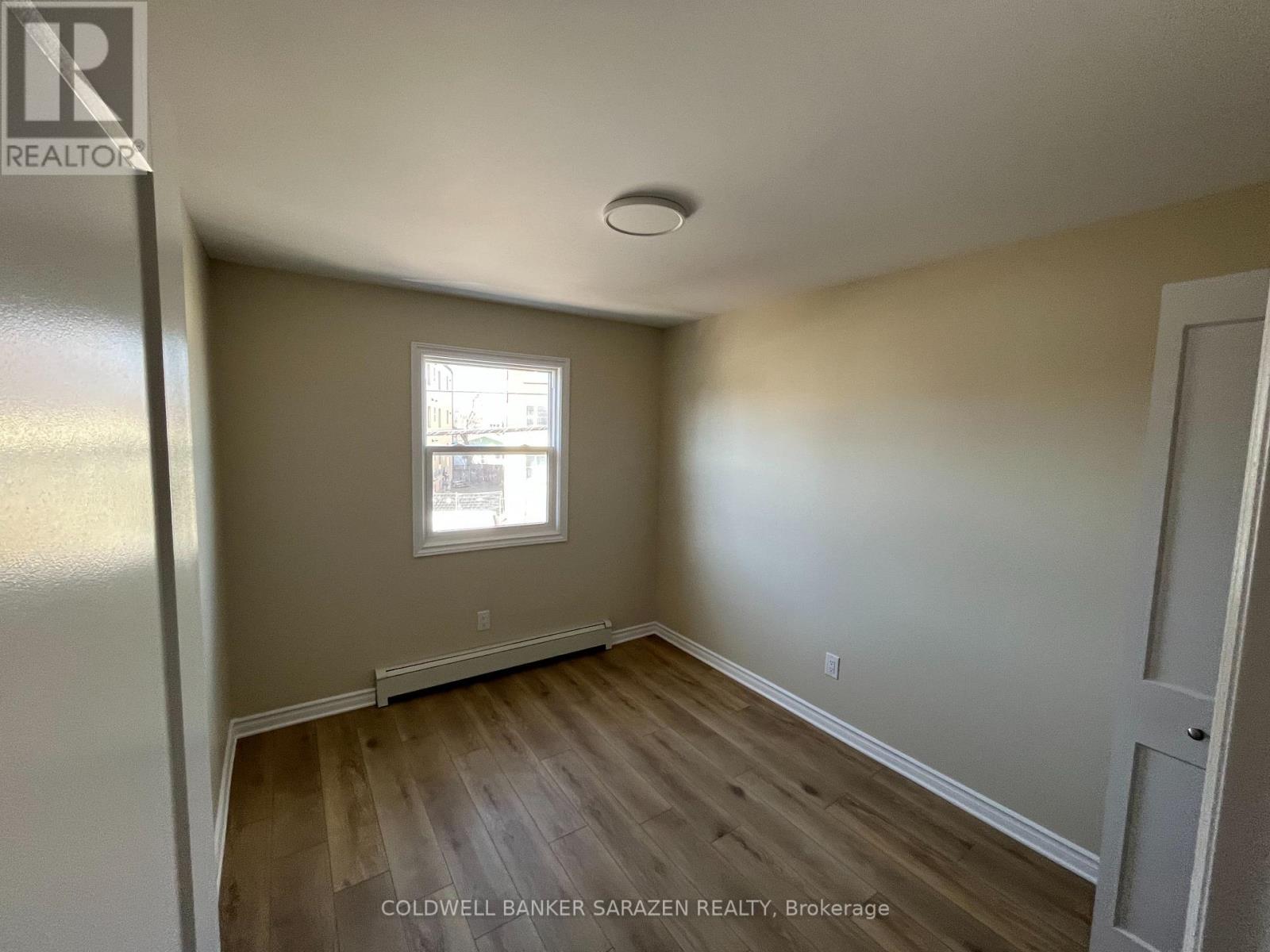 2 - 136 Deschamps Avenue, Ottawa, Ontario  K1L 5Z6 - Photo 14 - X12100152