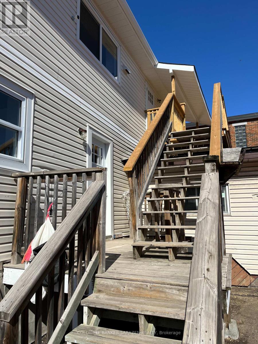2 - 136 Deschamps Avenue, Ottawa, Ontario  K1L 5Z6 - Photo 19 - X12100152