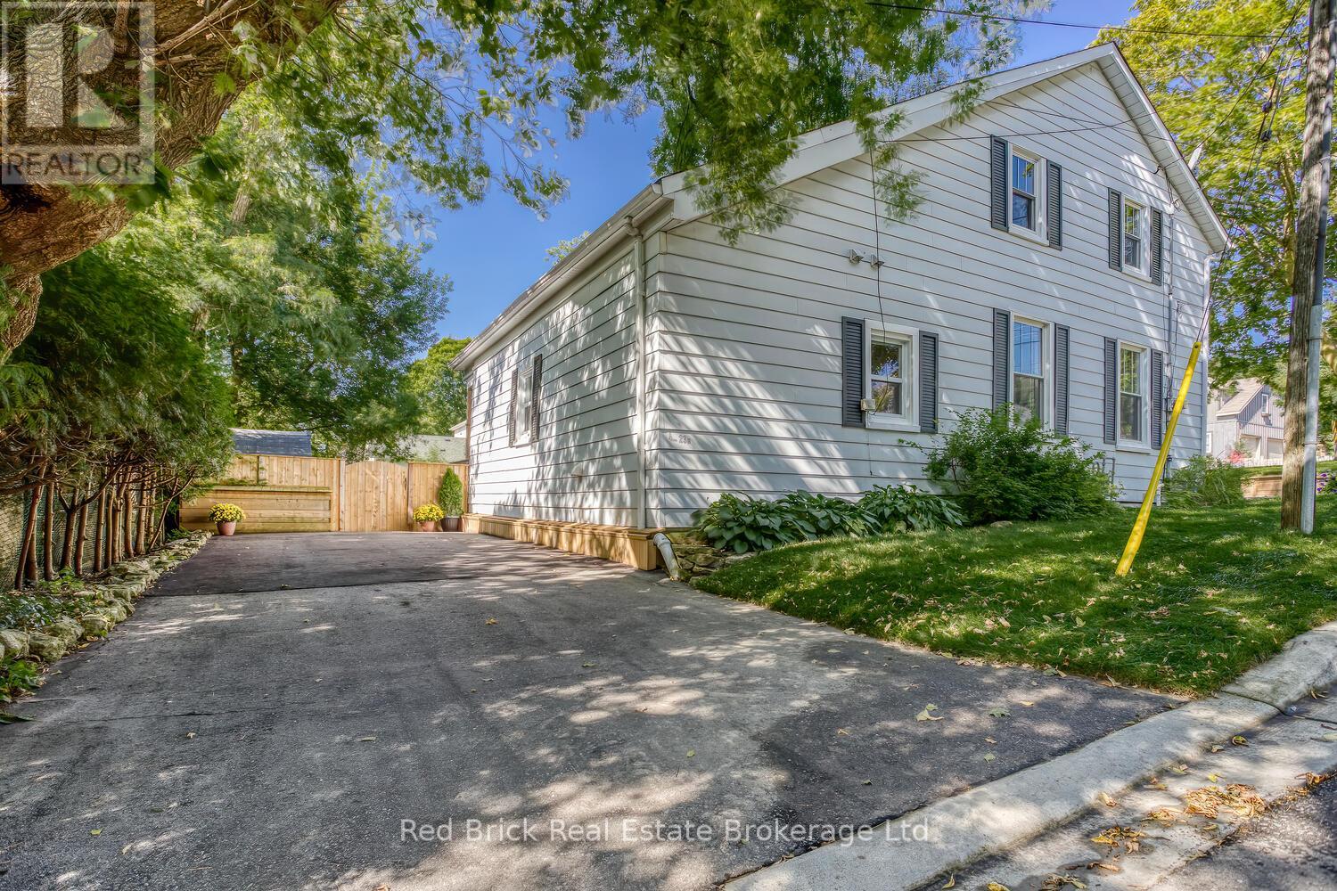 Property at 23 MILL STREET E image 5