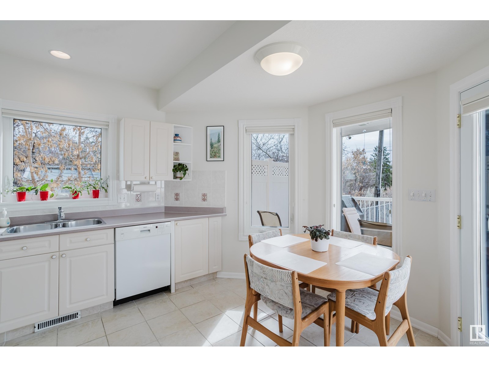 Property at 7731 112S AV NW image 4