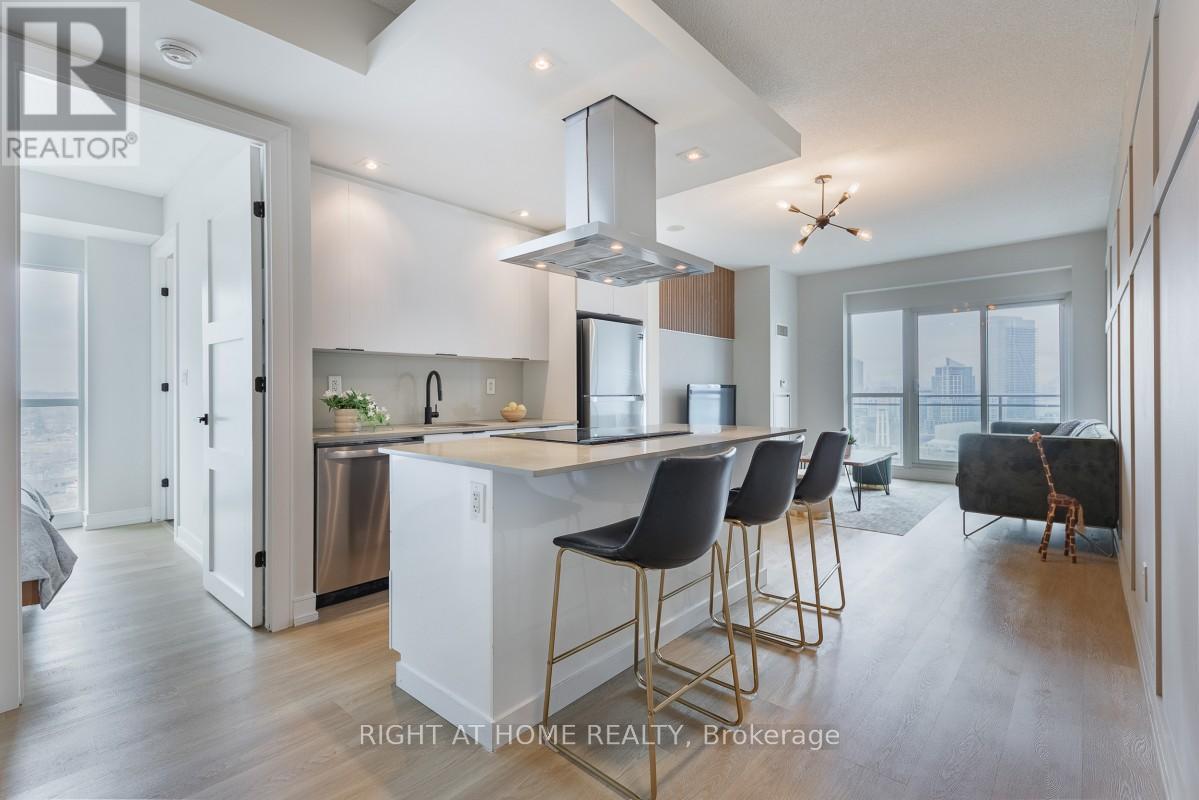1524 - 165 Legion Road N, Toronto, Ontario  M8Y 0B3 - Photo 10 - W12100146