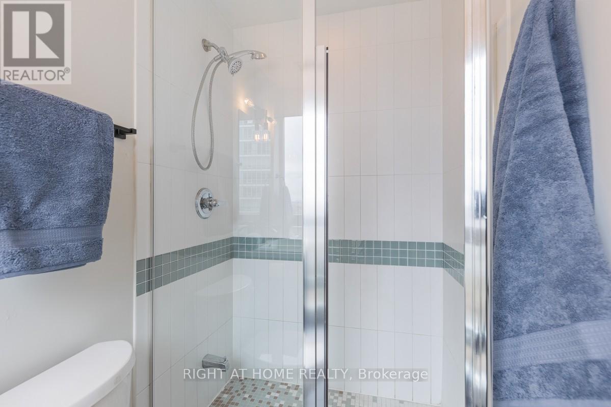 1524 - 165 Legion Road N, Toronto, Ontario  M8Y 0B3 - Photo 16 - W12100146