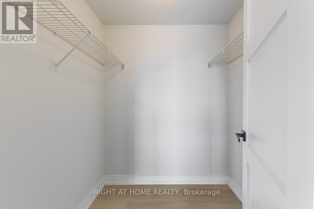 1524 - 165 Legion Road N, Toronto, Ontario  M8Y 0B3 - Photo 17 - W12100146