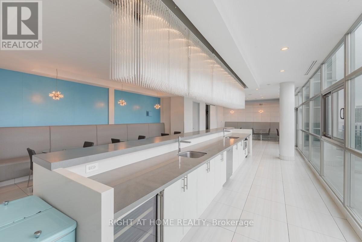 1524 - 165 Legion Road N, Toronto, Ontario  M8Y 0B3 - Photo 24 - W12100146