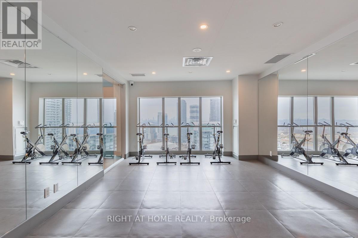 1524 - 165 Legion Road N, Toronto, Ontario  M8Y 0B3 - Photo 28 - W12100146