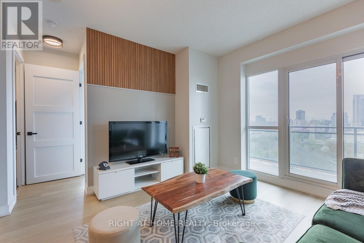 1524 - 165 Legion Road N, Toronto, Ontario  M8Y 0B3 - Photo 7 - W12100146