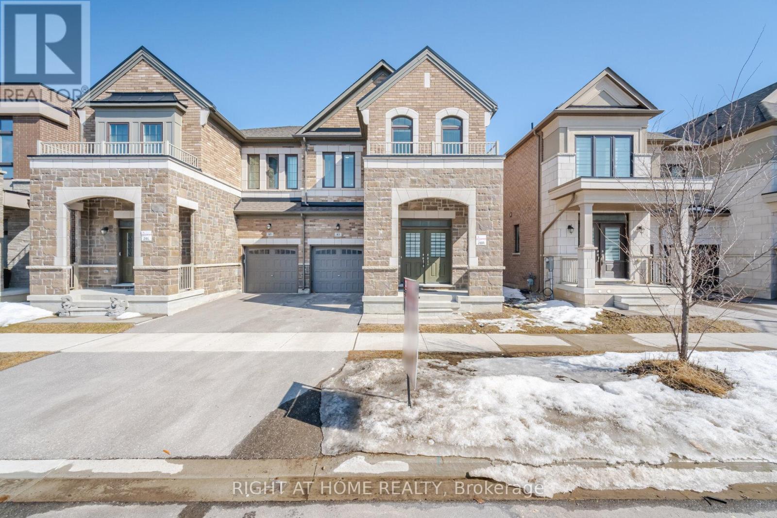 83 Hilts Drive, Richmond Hill, Ontario  L4S 0H8 - Photo 4 - N12100046