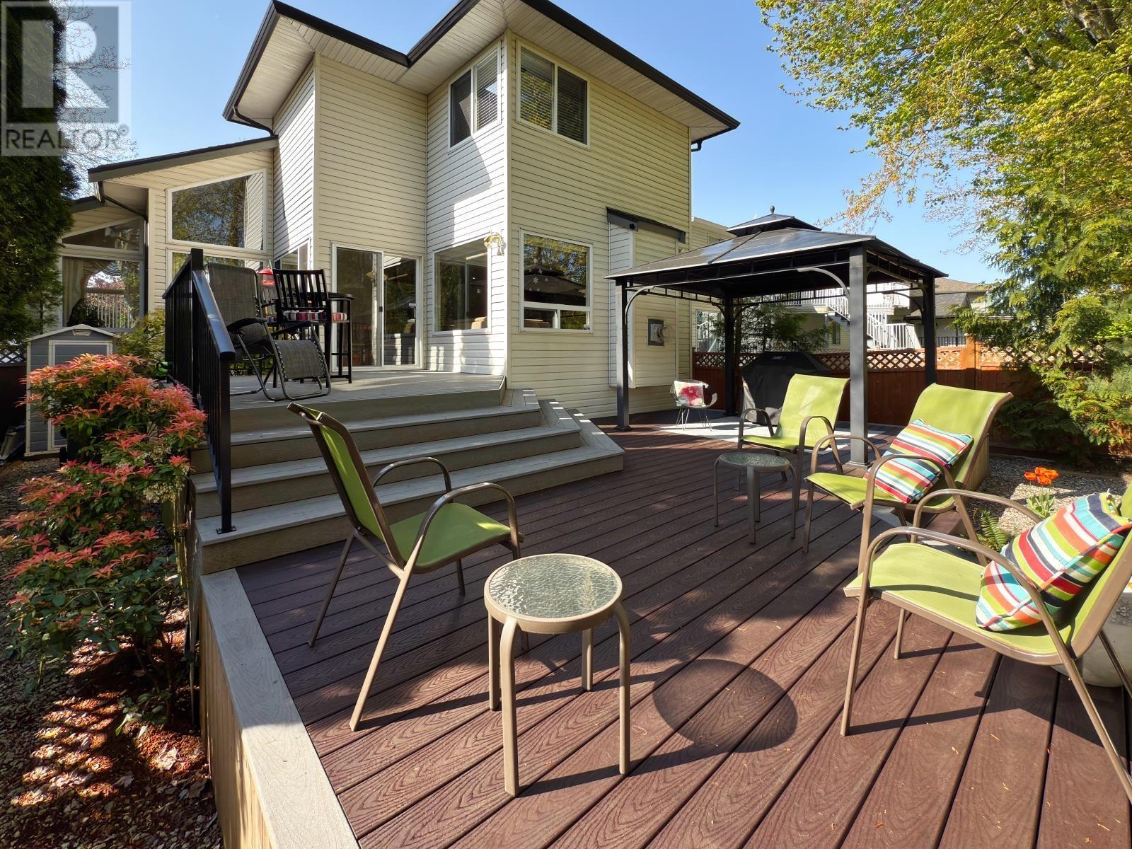 Listing Picture 2 of 33 : 22080 CHALDECOTT DRIVE, Richmond / 烈治文 - 魯藝地產 Yvonne Lu Group - MLS Medallion Club Member