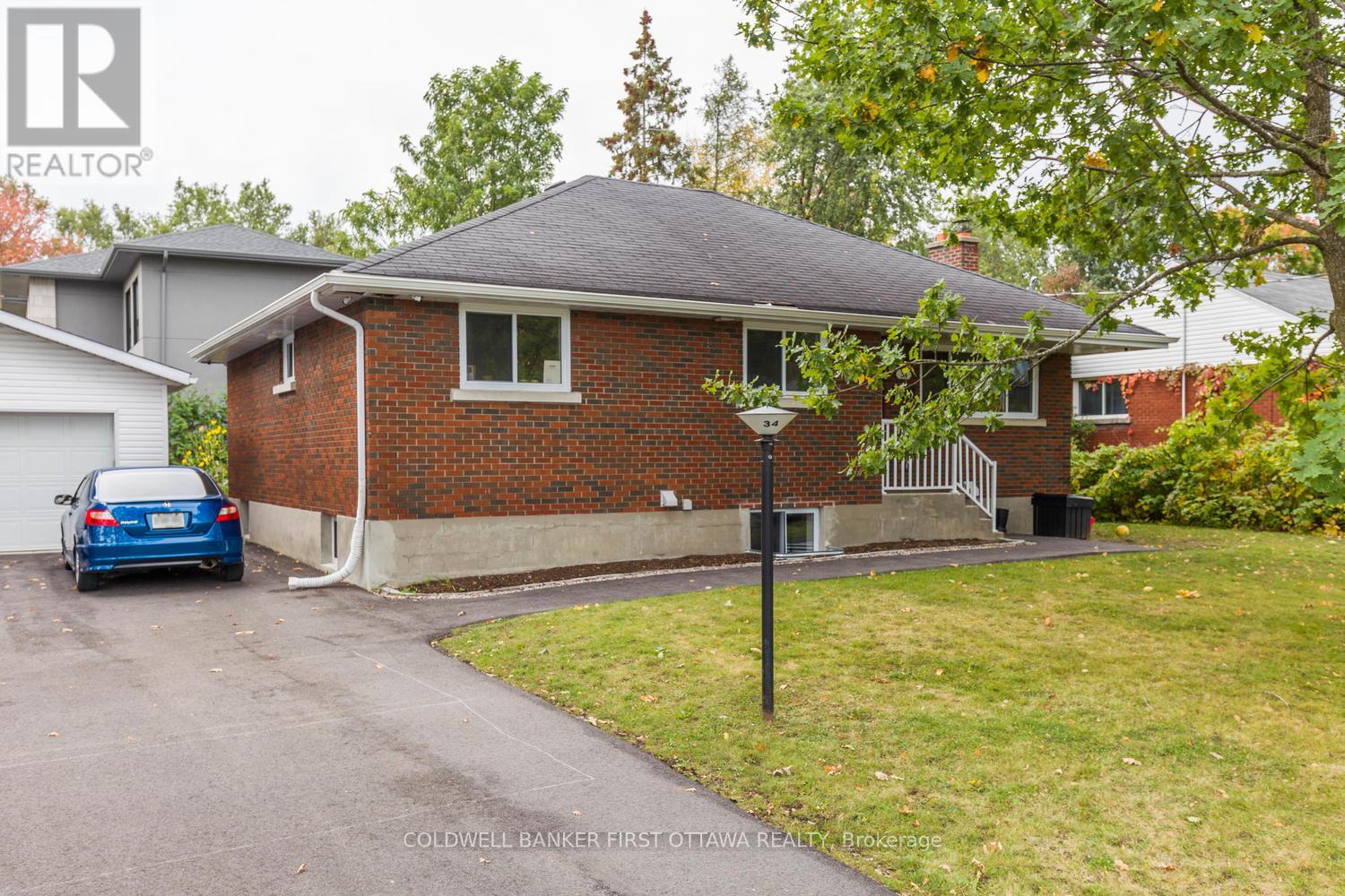 Property at 34 WESTWOOD DRIVE image 1