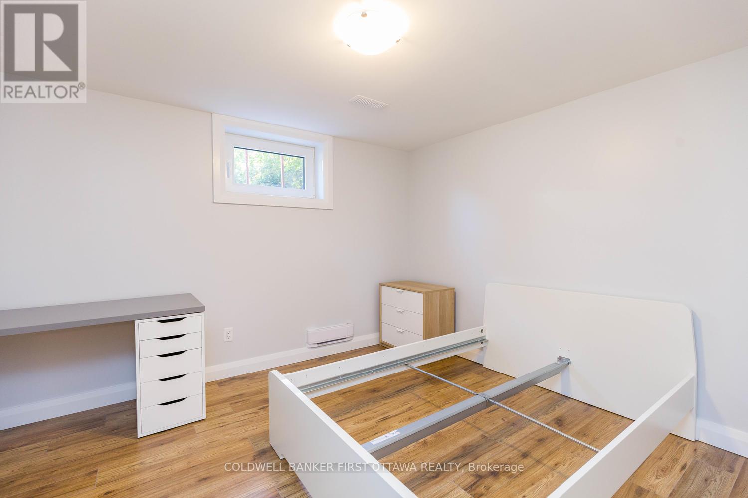 34 Westwood Drive, Ottawa, Ontario  K2G 2X1 - Photo 12 - X12100181
