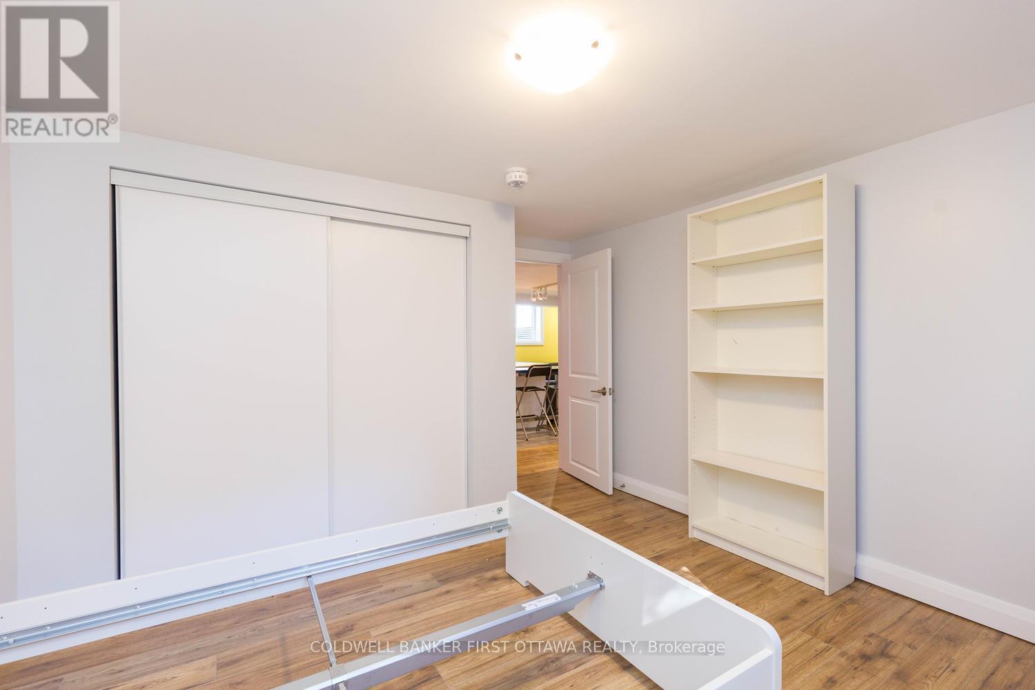 34 Westwood Drive, Ottawa, Ontario  K2G 2X1 - Photo 13 - X12100181