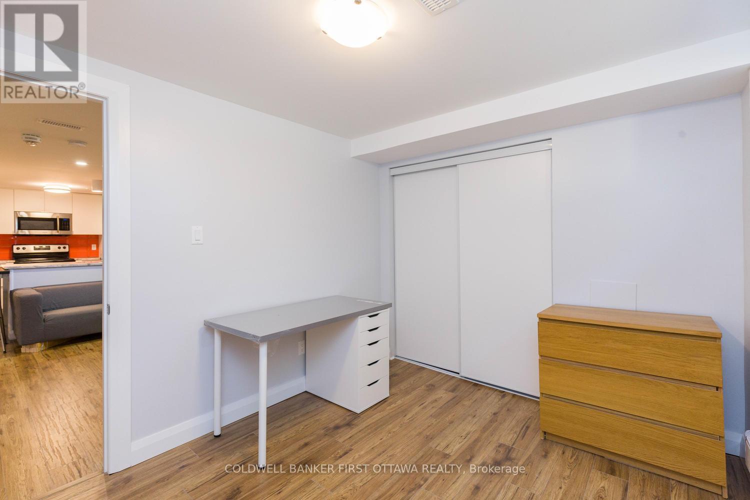 34 Westwood Drive, Ottawa, Ontario  K2G 2X1 - Photo 17 - X12100181