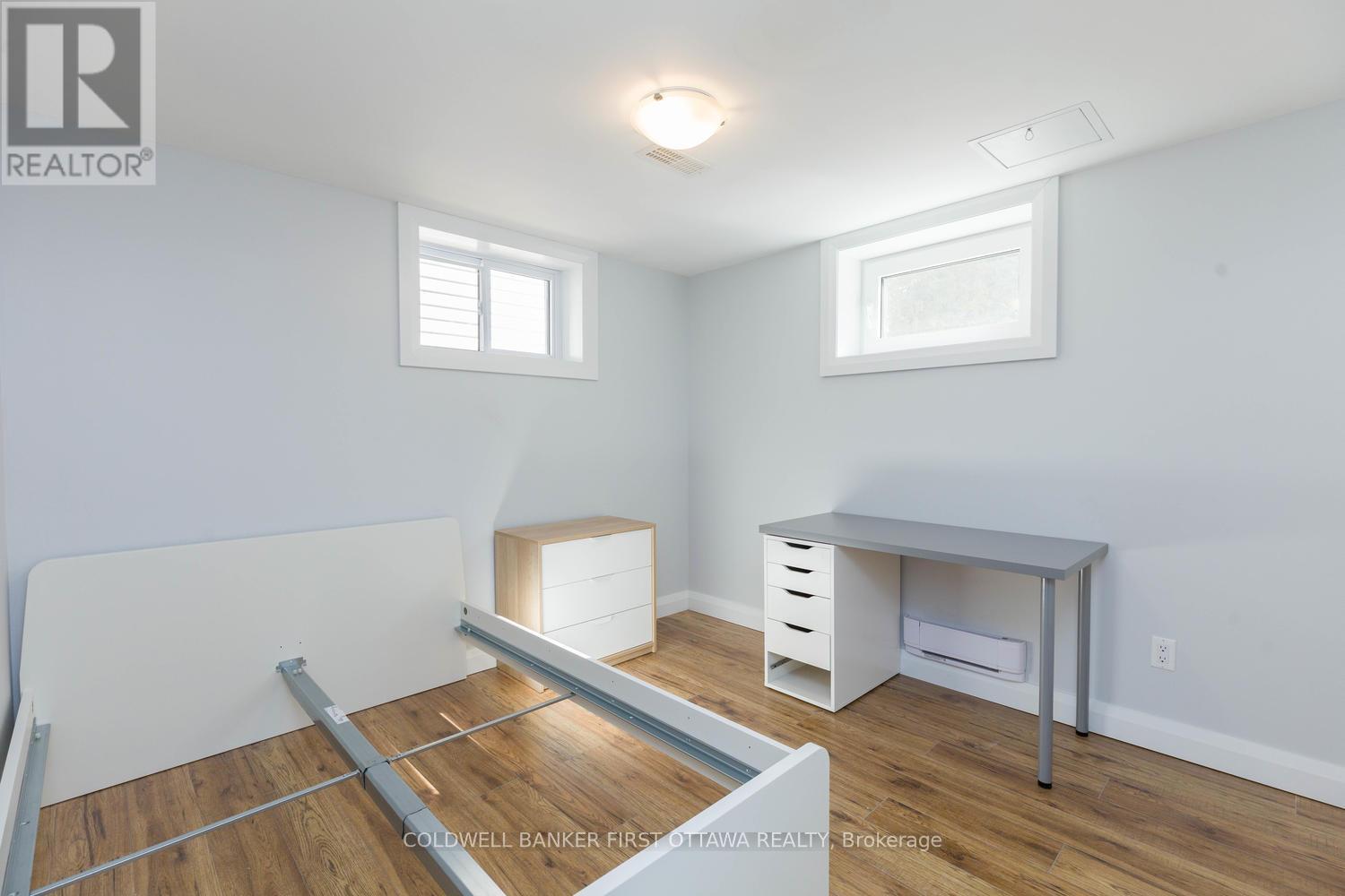 34 Westwood Drive, Ottawa, Ontario  K2G 2X1 - Photo 18 - X12100181
