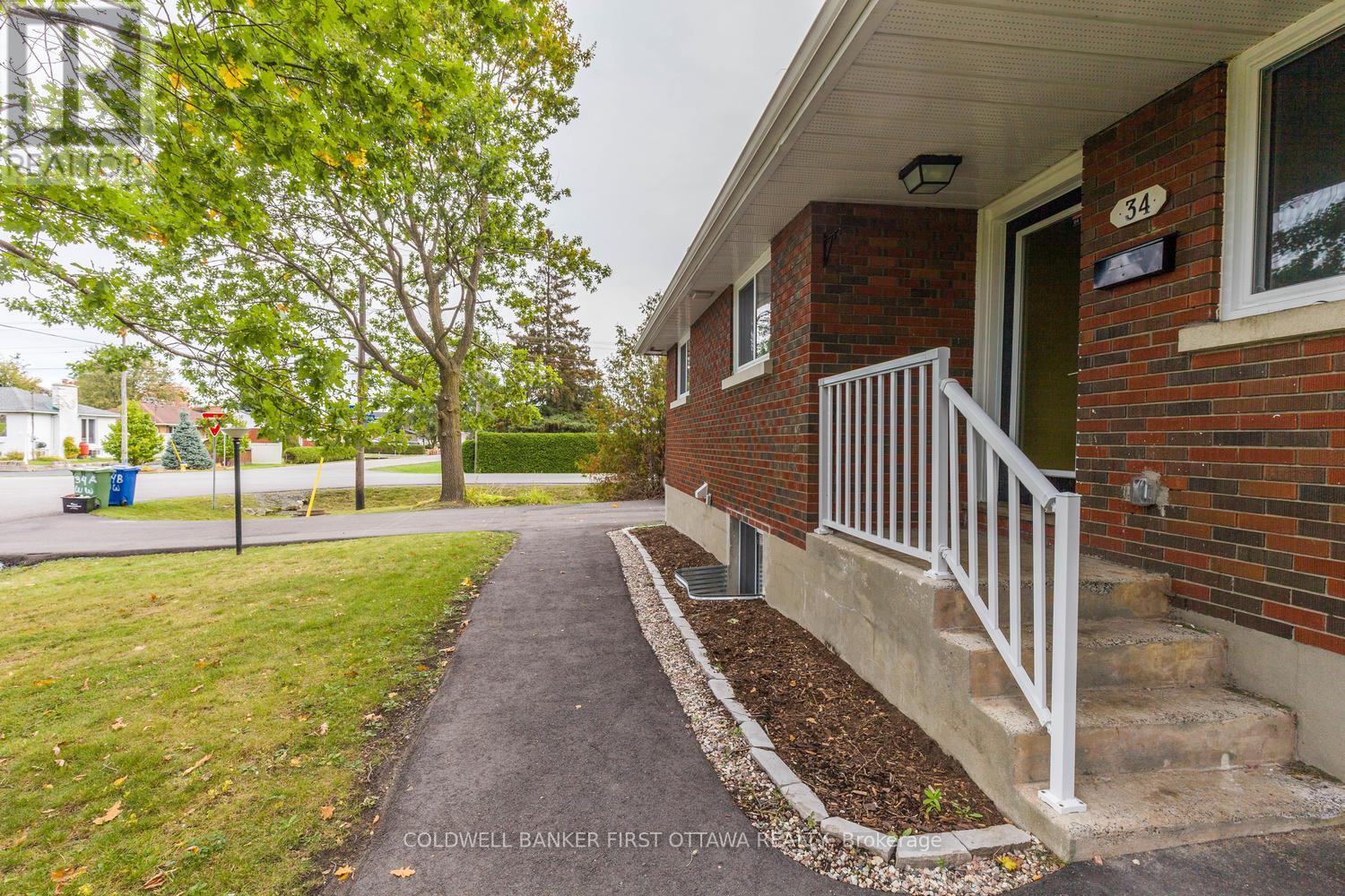 Property at 34 WESTWOOD DRIVE image 3
