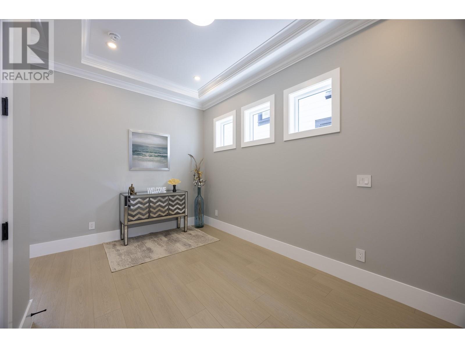 Property at 3336 PRINCETON AVENUE image 4