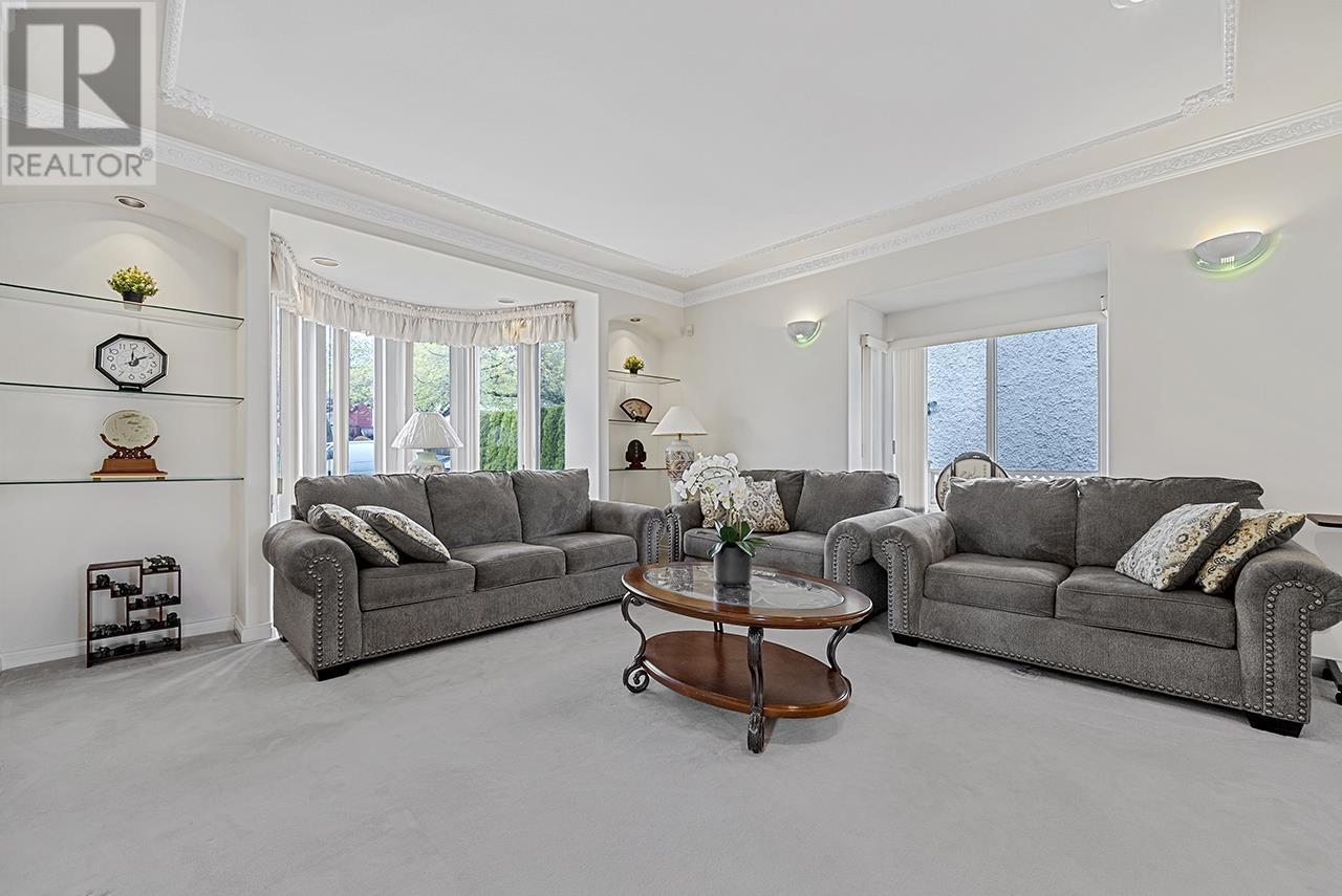 Property at 7362 WAVERLEY AVENUE image 3