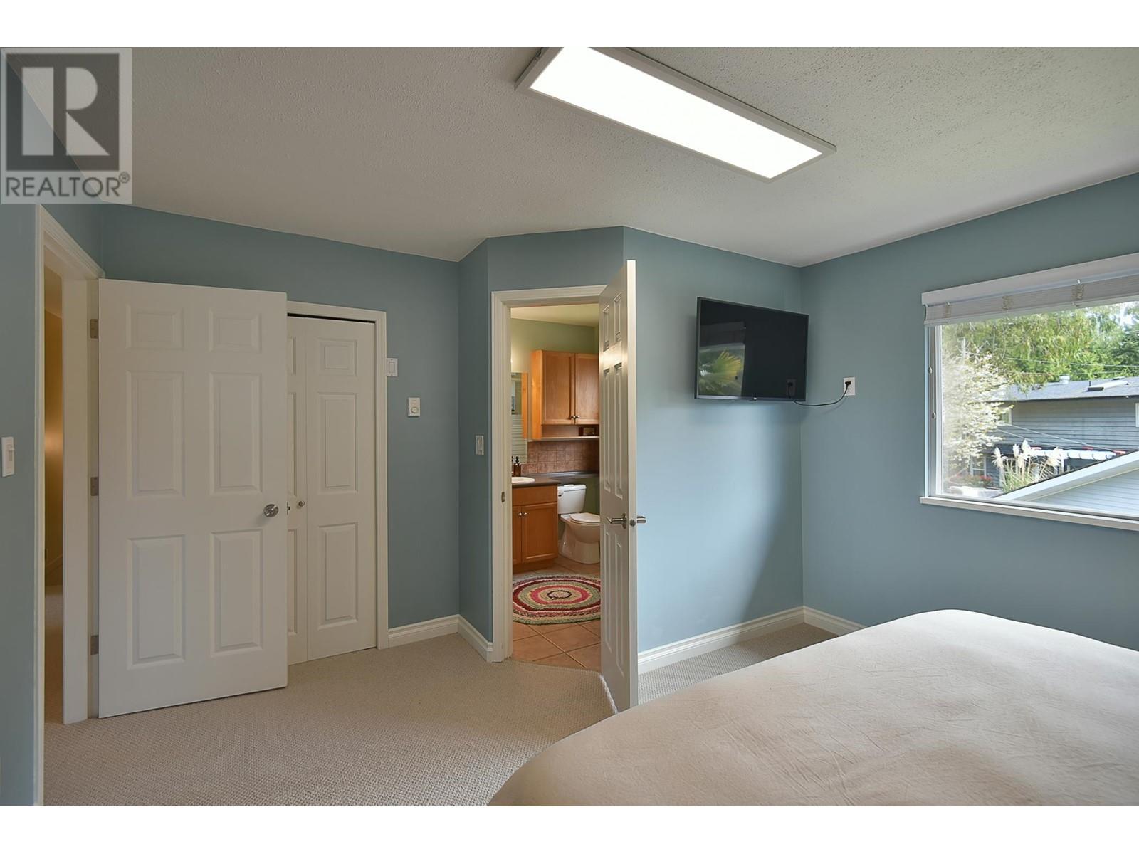 5475 Carnaby Place, Sechelt, British Columbia  V7Z 0M3 - Photo 12 - R2992560