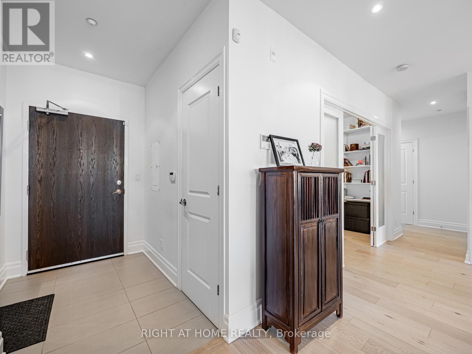 207 - 1 Rainsford Road, Toronto, Ontario  M4L 3N5 - Photo 32 - E12100198