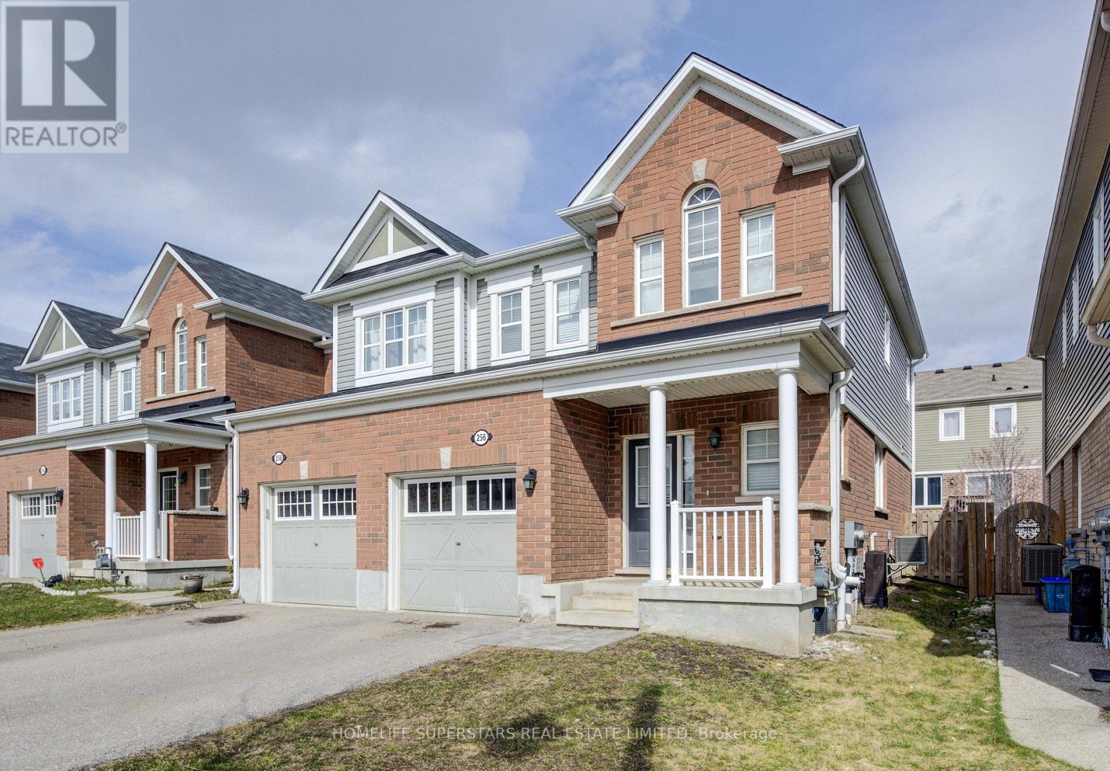 Property at 256 APPLE HILL CRESCENT image 1