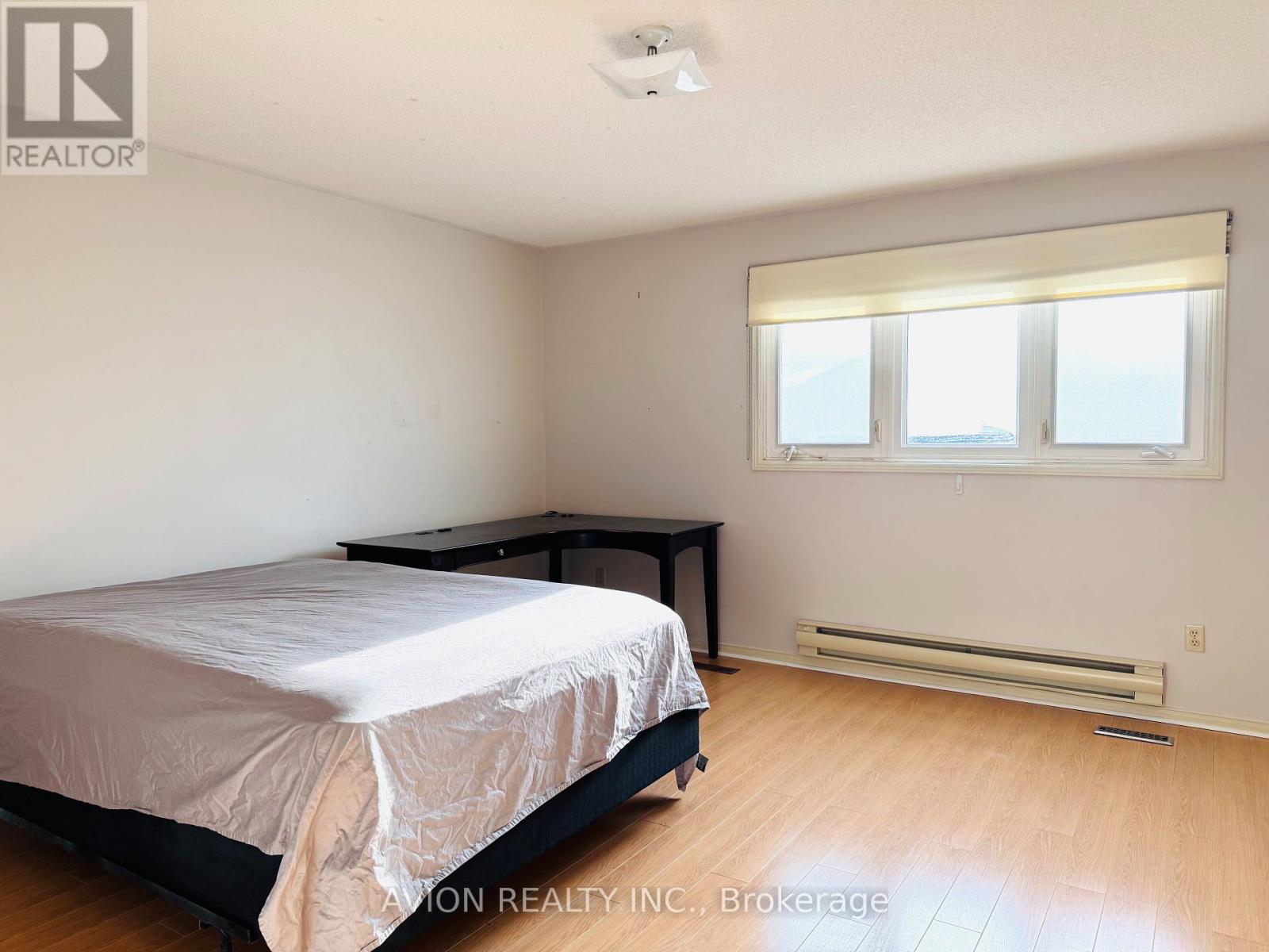 Room A - 15 Cantertrot Court, Vaughan, Ontario  L4J 7X7 - Photo 1 - N12100246