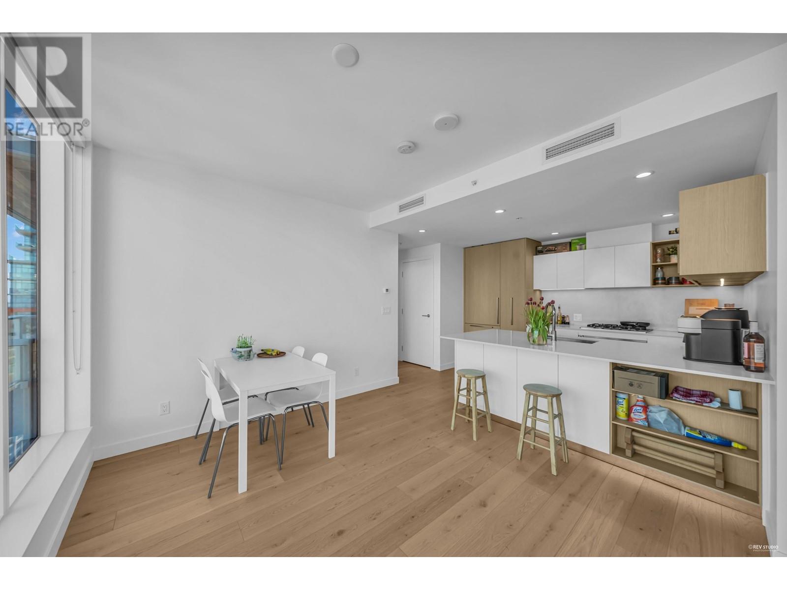 Listing Picture 4 of 23 : 3107 6000 MCKAY AVENUE, Burnaby / 本拿比 - 魯藝地產 Yvonne Lu Group - MLS Medallion Club Member