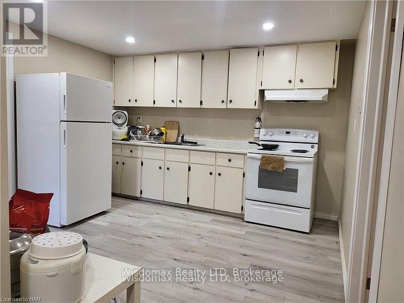 22 Willowdale Avenue, St. Catharines, Ontario  L2R 4K6 - Photo 17 - X12100265