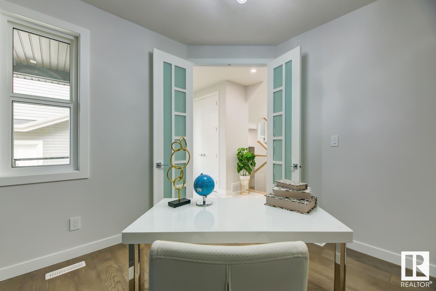 Property at 3808 46 avenue image 3
