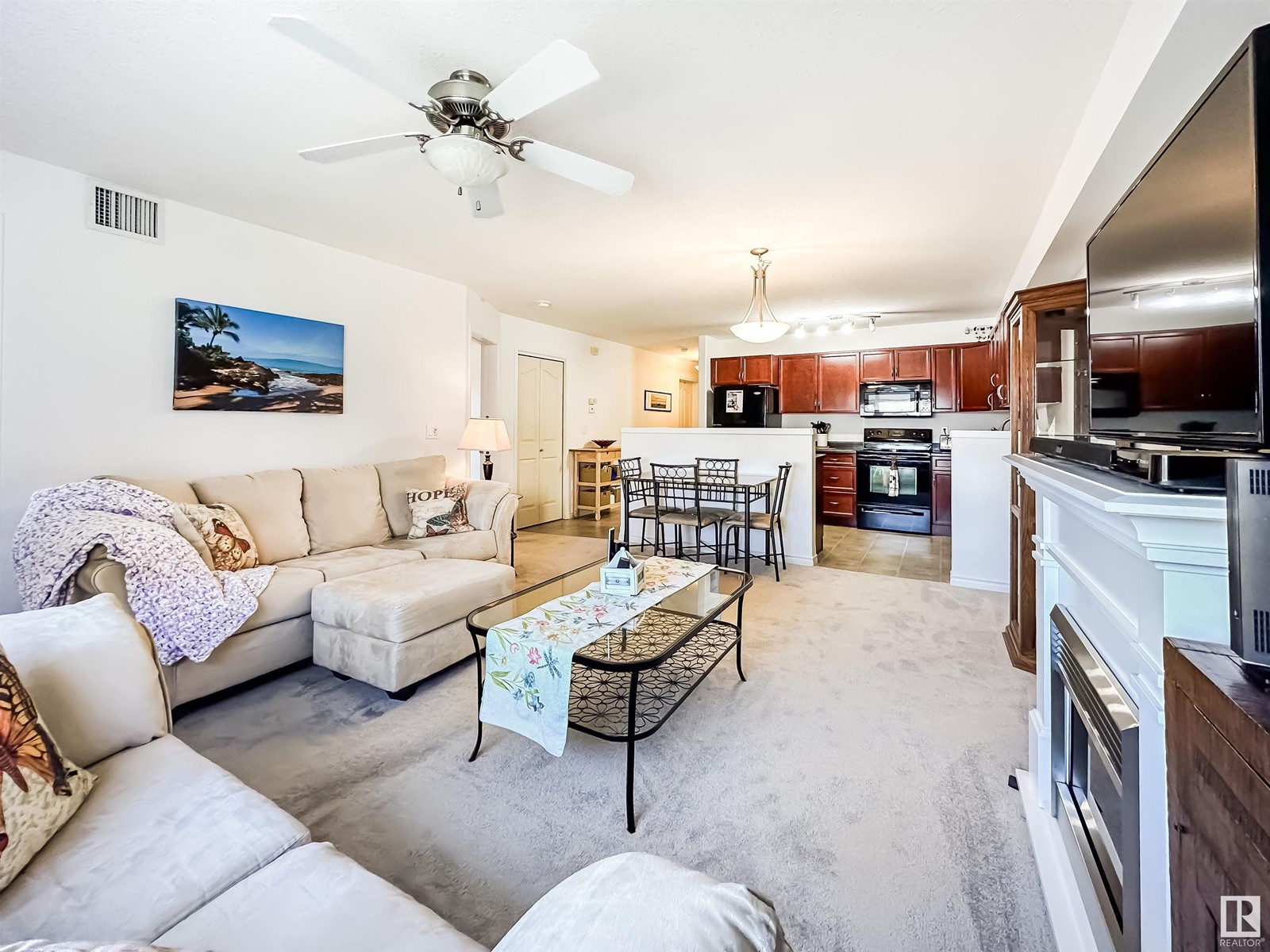 Property at #116 1589 GLASTONBURY BV NW image 5