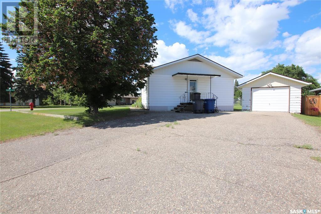 Property at 701 4TH AVENUE image 2
