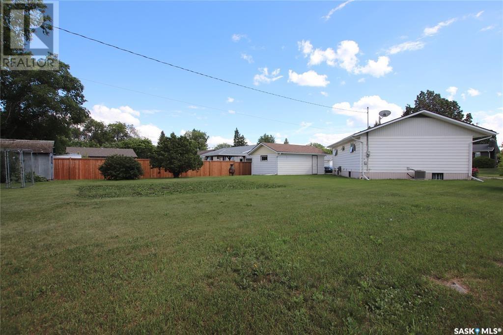 Property at 701 4TH AVENUE image 3